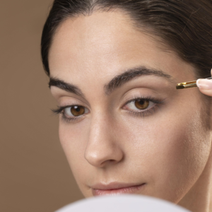 Brow fixing gel